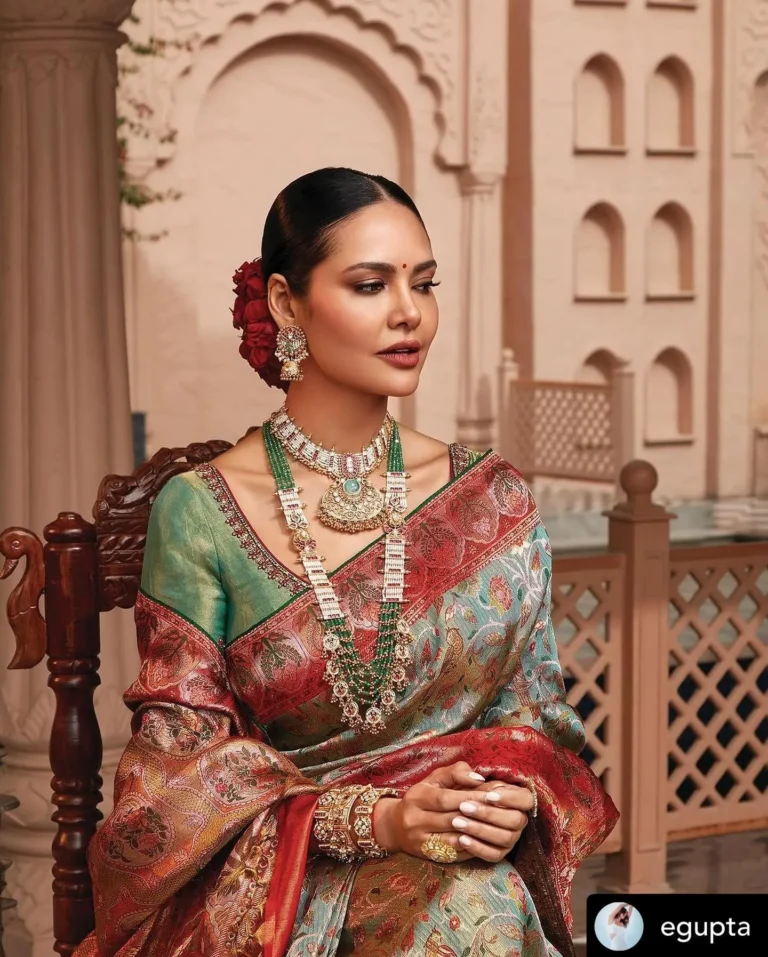 What to Expect When Booking a Celebrity Makeup Artist in Delhi