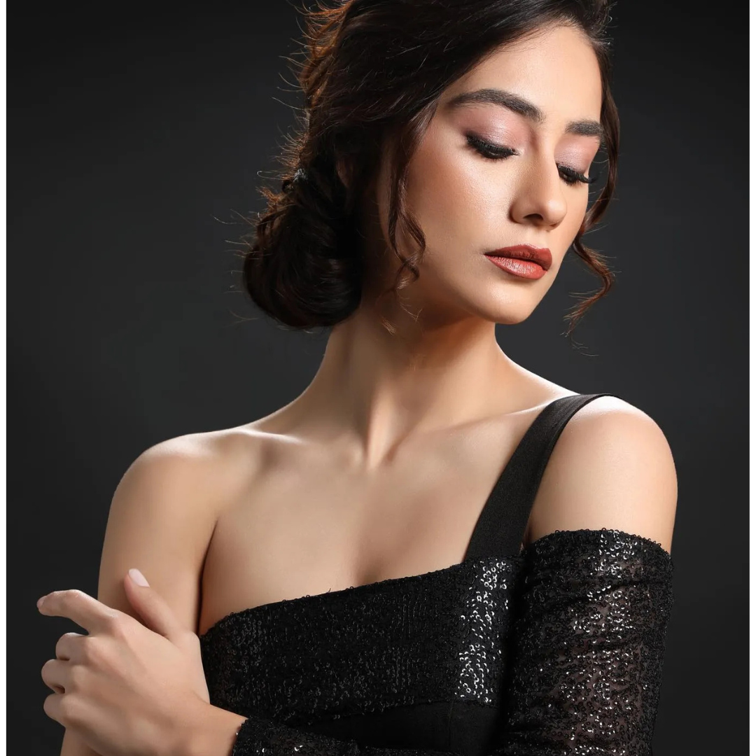 Cocktail Party Makeup in Delhi: How a Professional Makeup Artist Gets It Right